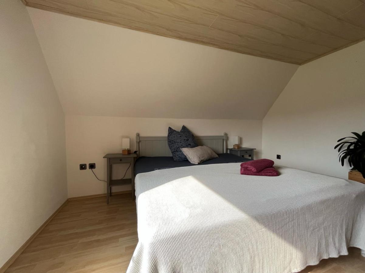 Schoene Wohnung In Ruhiger Laendlicher Lage Heidenheim  エクステリア 写真