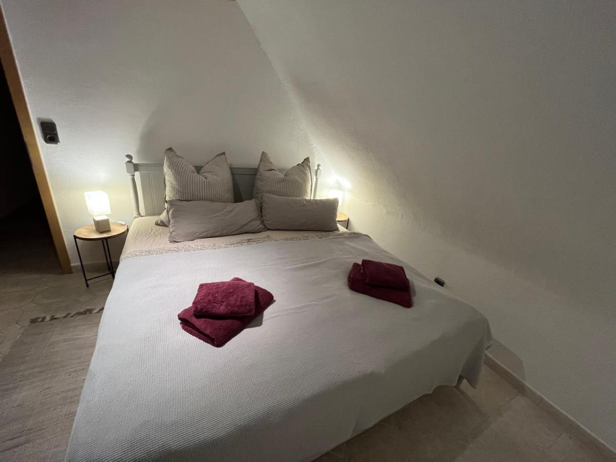 Schoene Wohnung In Ruhiger Laendlicher Lage Heidenheim  エクステリア 写真